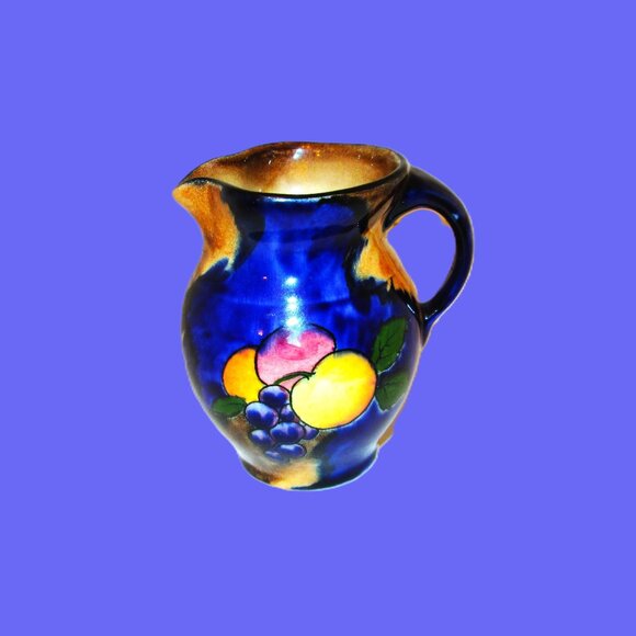 Antq H & K Tunstall fruit scene creamer made in England - Picture 5 of 10